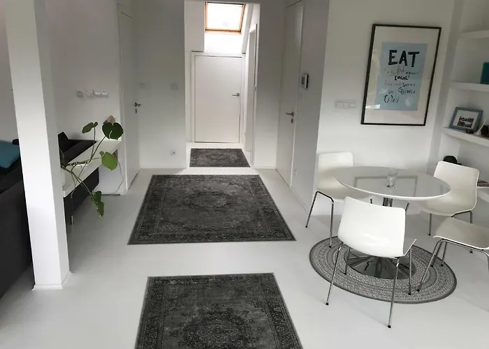 Loft 85 M2 Wilanow Krolewski Self Checkin Appartement